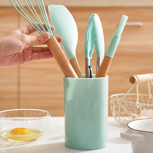 12 Piece Premium Silicone Kitchen Utensil Set
 Heat-resistant, non-stick and practical for easy and efficient cooking